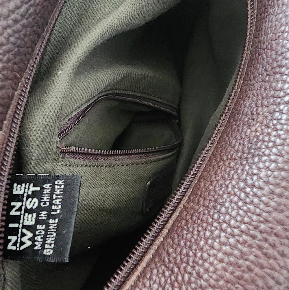 Nine West 90s Dark Academia Grunge Genuine Pebbled Leather Convertible Mini Bag - Picture 17 of 17